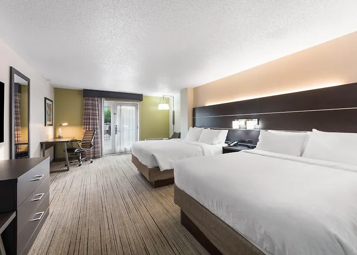 Express - Downtown By Ihg Hotel 2*