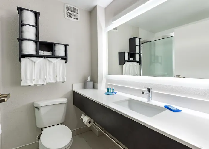 Hotel Express - Downtown By Ihg