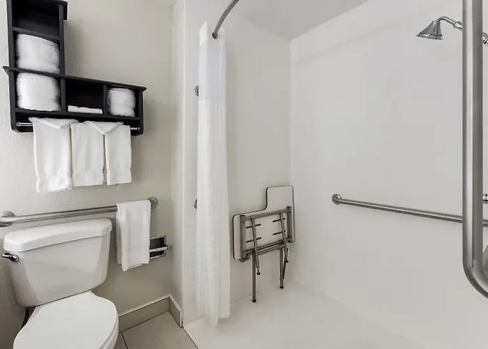 Hotel Express - Downtown By Ihg