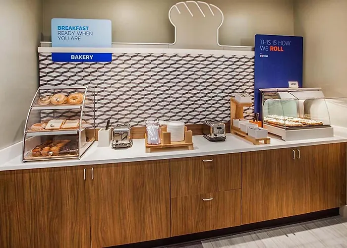 Express - Downtown By Ihg Hotel